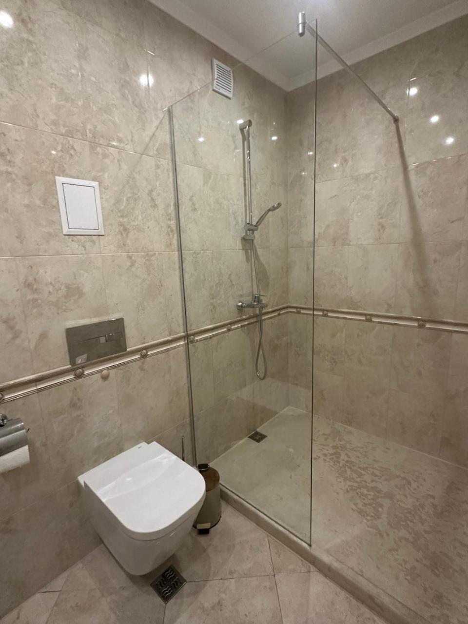 Central Luxury Antique Apartment Βάρνα Εξωτερικό φωτογραφία